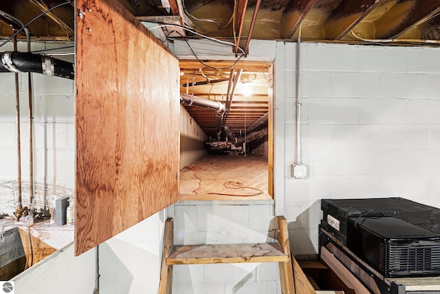 739 Stimson St, Cadillac, MI 49601 - view of staircase
