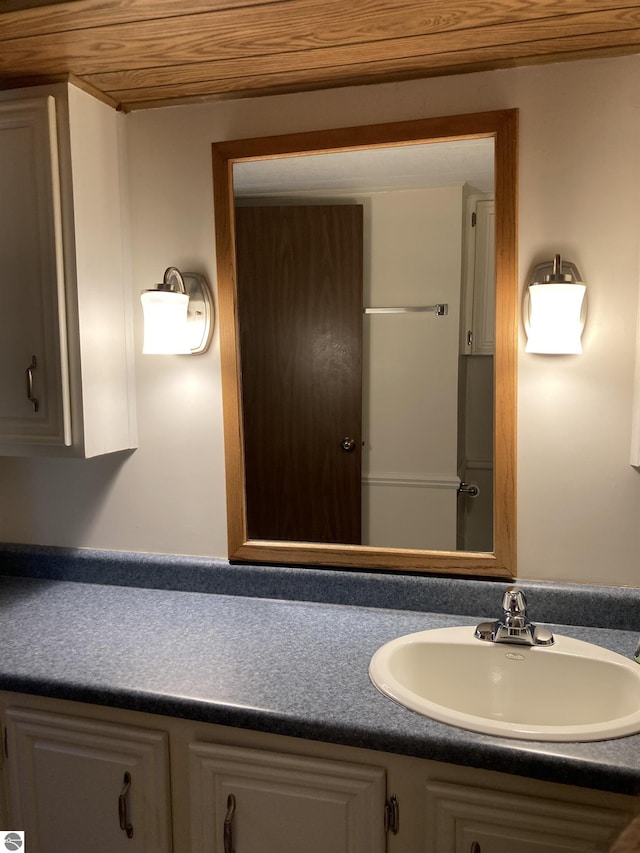 4510 W Country Way, Saginaw, MI 48603 - bathroom featuring vanity and wooden ceiling