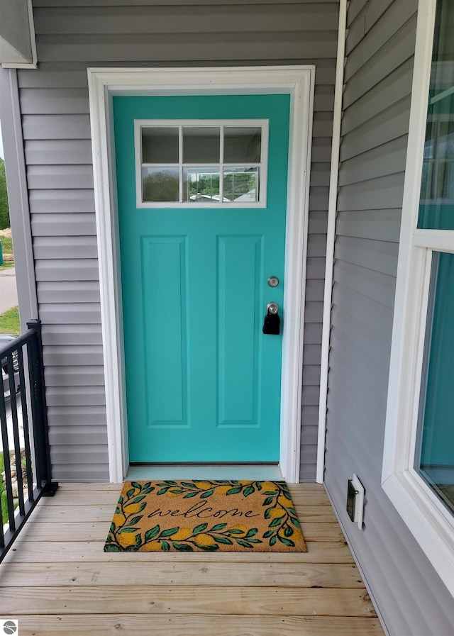 3874 Falling Leaf Trl, Traverse City, MI 49686 - property entrance