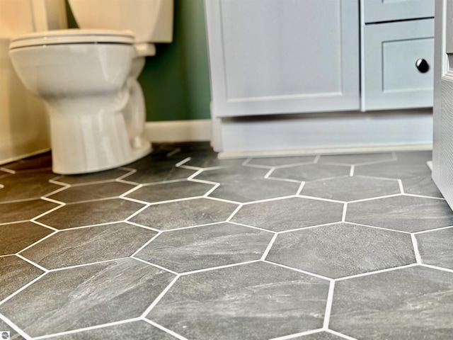 7160 Cherry Ave, Kewadin, MI 49648 - detailed view of baseboards