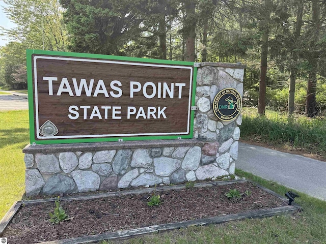 589 Pine Ln, East Tawas, MI 48730 - view of community / neighborhood sign