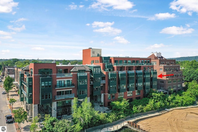 141 Rivers Edge Dr Unit 310, Traverse City, MI 49684 - view of apartment building / complex