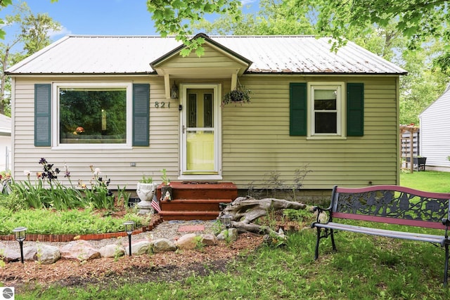 821 Indian Trail Blvd, Traverse City, MI 49686 - bungalow-style home featuring a metal roof