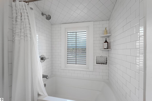 701 Sixth St, Traverse City, MI 49684 - bathroom with shower / bath combo