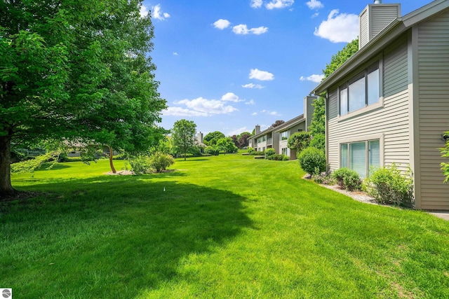 3810 Ridgeway Pl, Traverse City, MI 49684 - view of grassy yard