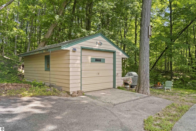 3048 Frankfort Hwy, Frankfort, MI 49635 - view of outdoor structure featuring driveway