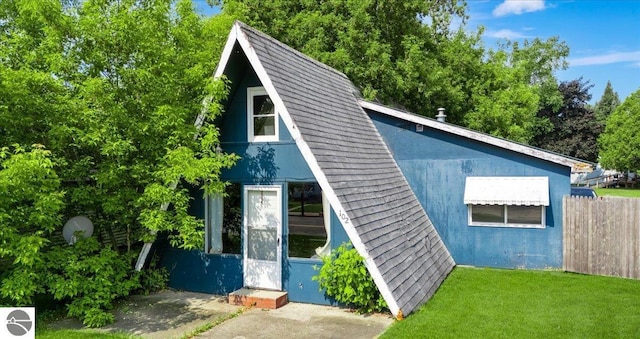 100 S Bullock St, Whittemore, MI 48770 - view of front of home
