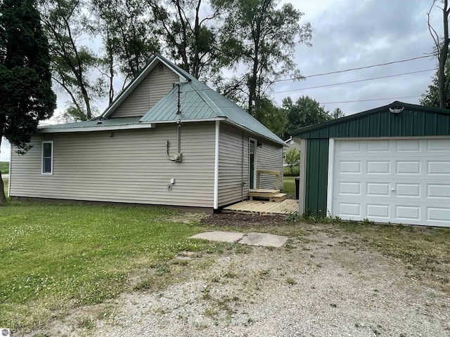 702 N Grafton Ave, Alma, MI 48801 - detached garage with driveway