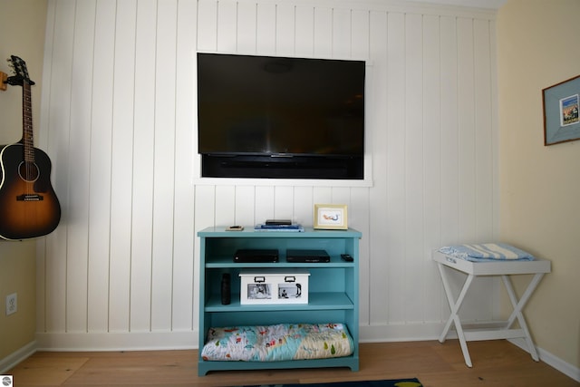 13354 Stover Rd Unit 6, Charlevoix, MI 49720 - detailed view of wood finished floors and baseboards