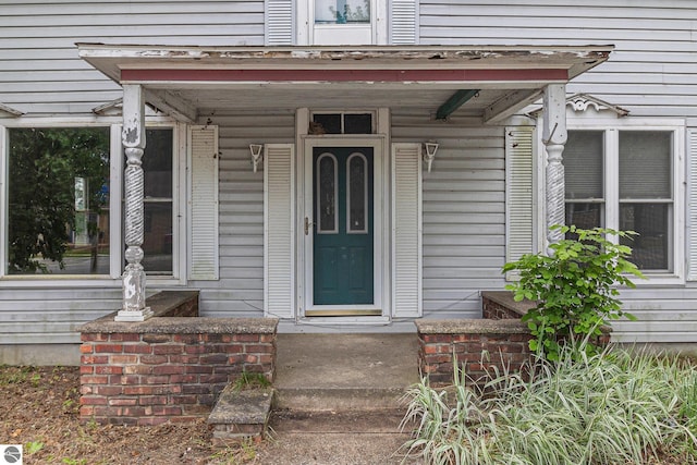 718 Forest Ave, Frankfort, MI 49635 - entrance to property with covered porch
