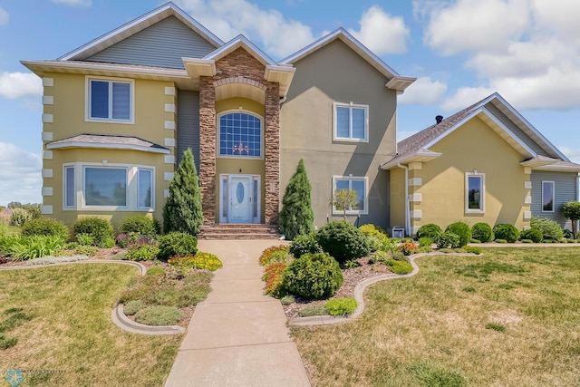 view of front of property with a front yard