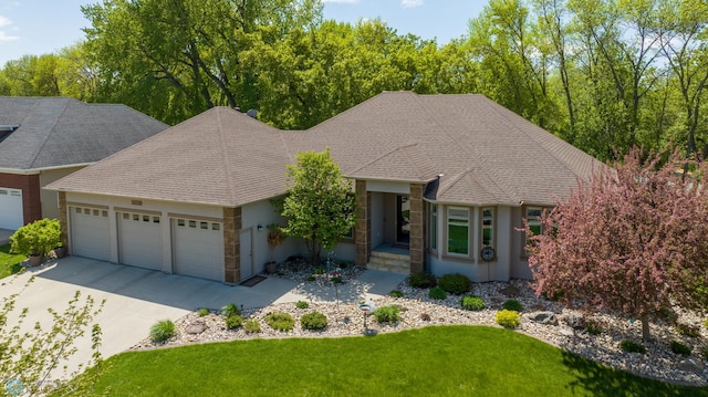 view of front of house with a garage