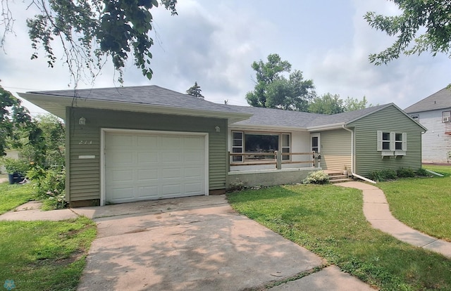 ranch-style house with a front lawn