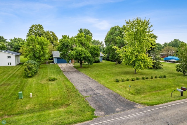 view of front of house with a front yard