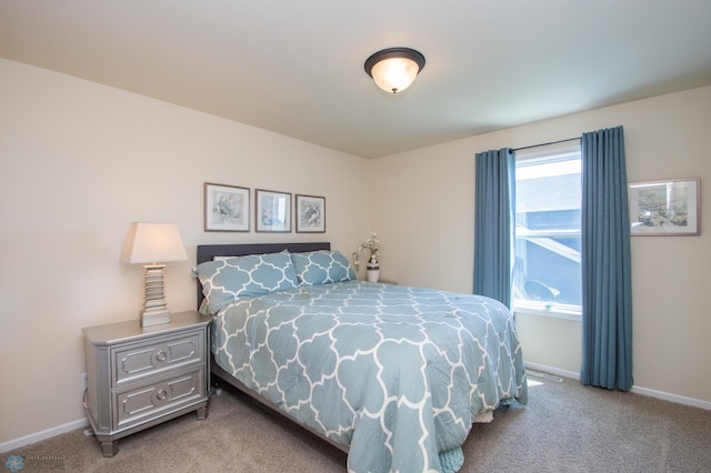 bedroom featuring carpet floors