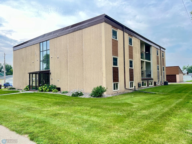 view of building exterior