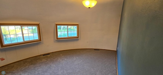 empty room featuring carpet floors