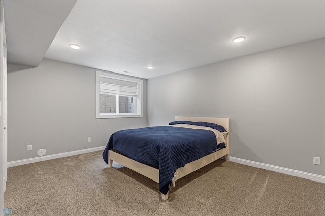 bedroom with carpet flooring