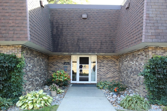 view of exterior entry