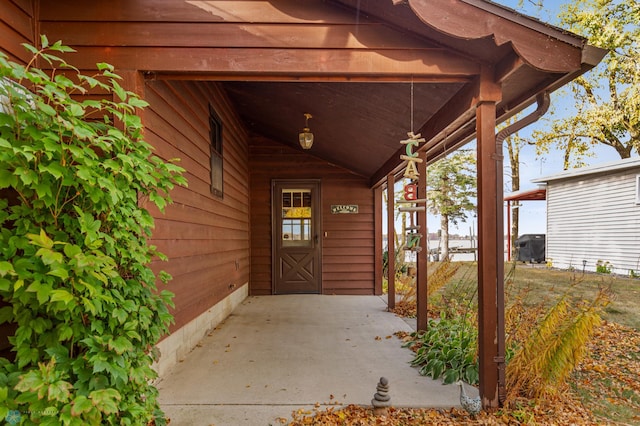 view of property entrance