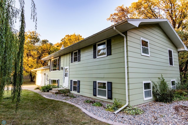 view of property exterior