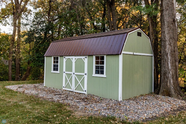 view of outdoor structure