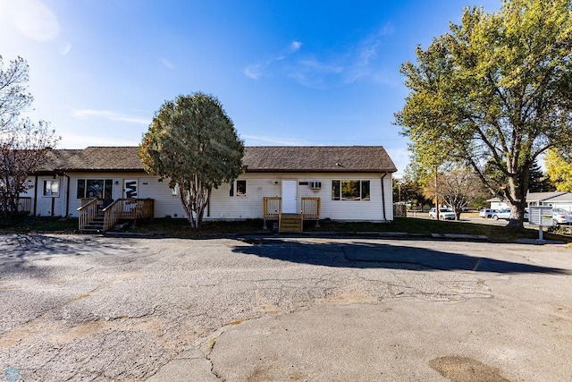 view of front of house