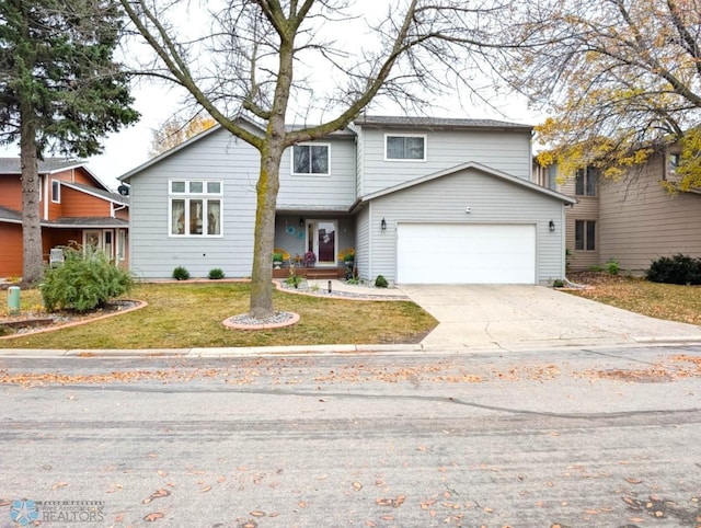 front facade featuring a front lawn