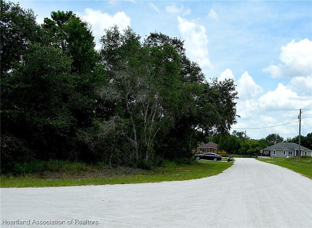 212 N Madera Rd, Avon Park, FL 33825 - photo 1