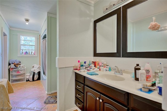 1320 Lakeview Dr, Sebring, FL 33870 - full bathroom featuring vanity, crown molding, and tile patterned flooring
