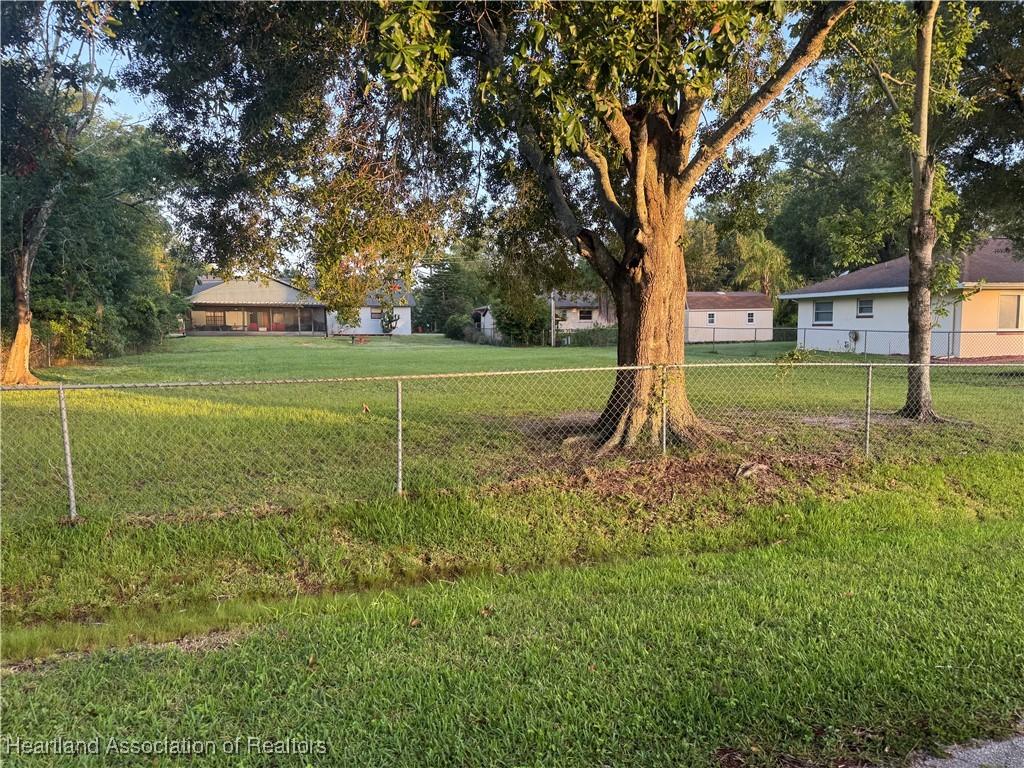 4508 Hester Ave, Sebring, FL 33875 - photo 1
