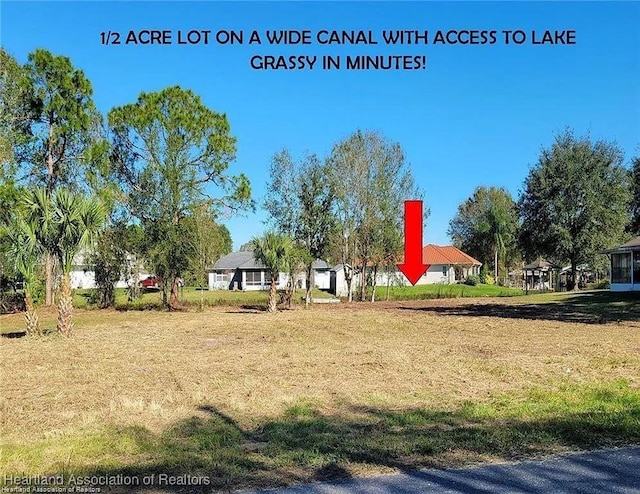 Listing photo 2 for 155 Blue Moon Ave, Lake Placid FL 33852