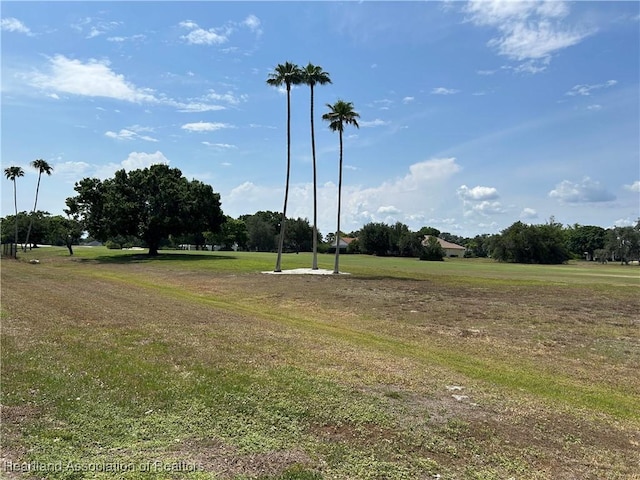 6000 Matanzas Dr, Sebring, FL 33872 - view of home's community with a yard