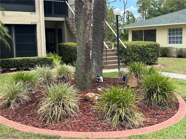 6000 Matanzas Dr, Sebring, FL 33872 - view of yard with stairs