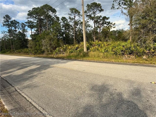 Listing photo 3 for 4916 Cortez Blvd, Sebring FL 33872