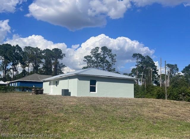 Listing photo 3 for 1100 Redbird St, Lake Placid FL 33852