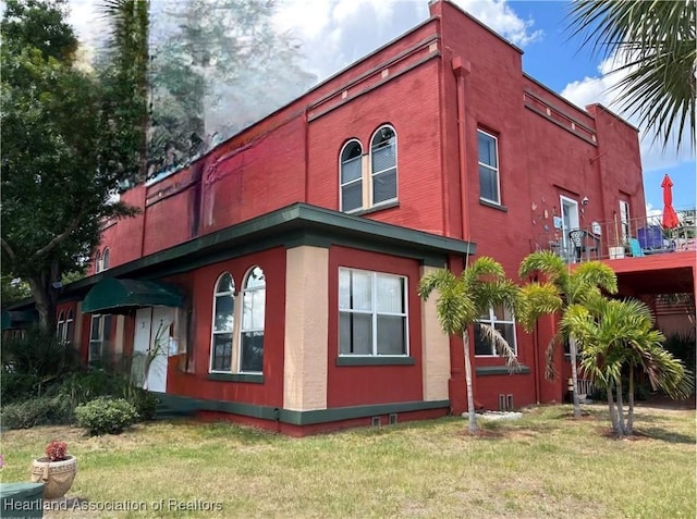 view of building exterior