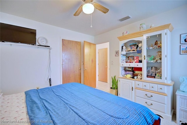 bedroom featuring ceiling fan