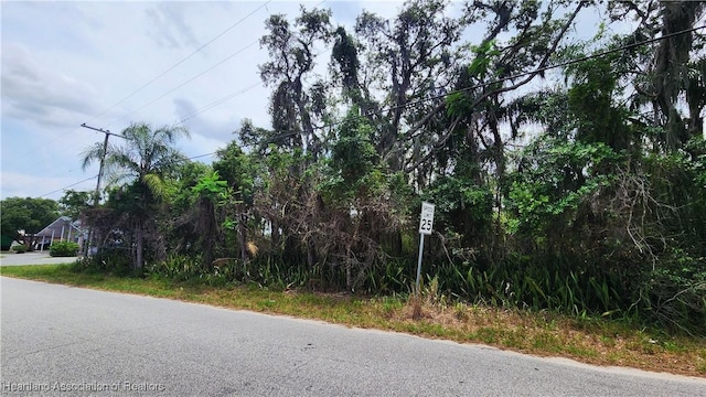 1305 W Stratford Rd, Avon Park, FL 33825