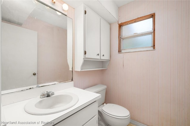9131 Bridle Path, Sebring, FL 33875 - bathroom featuring vanity and toilet