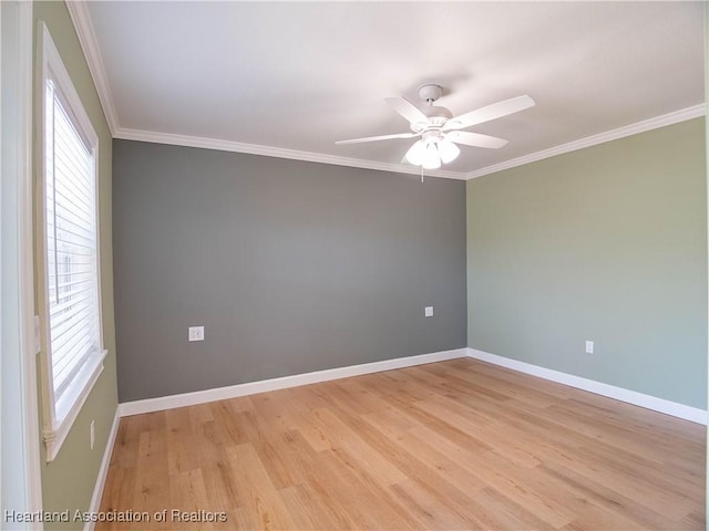 956 Shamrock Dr, Sebring, FL 33875 - empty room featuring healthy amount of natural light, light wood-style flooring, baseboards, ornamental molding, and ceiling fan