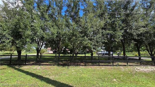 1022 Marble Ave, Avon Park, FL 33825 - surrounding community with a yard and fence
