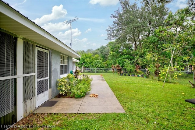 view of yard with a patio