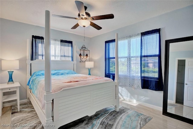 bedroom with ceiling fan