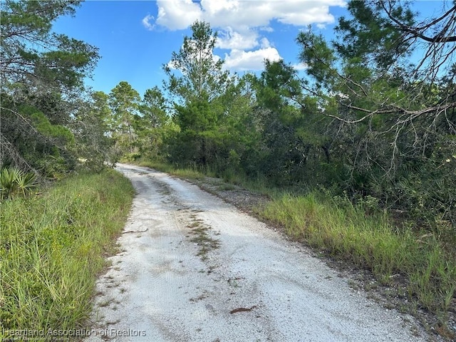 Listing photo 3 for 4815 Fortune Ave, Sebring FL 33875