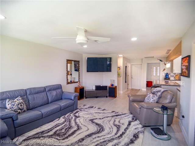 600 Dozier Ave, Sebring, FL 33875 - photo 15
