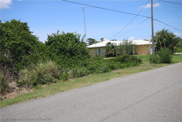 128 Mango Rd NE, Lake Placid, FL 33852 - photo 4