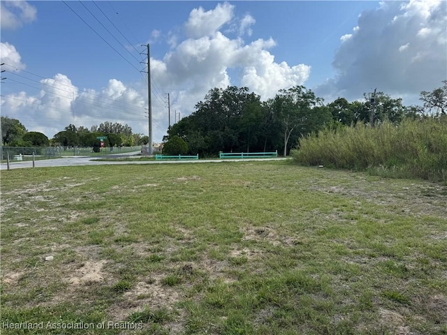 Weeping Willow Ave, Sebring, FL 33870