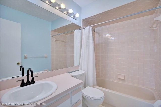 6518 Matanzas Dr, Sebring, FL 33872 - bathroom with shower / bath combo, toilet, and vanity