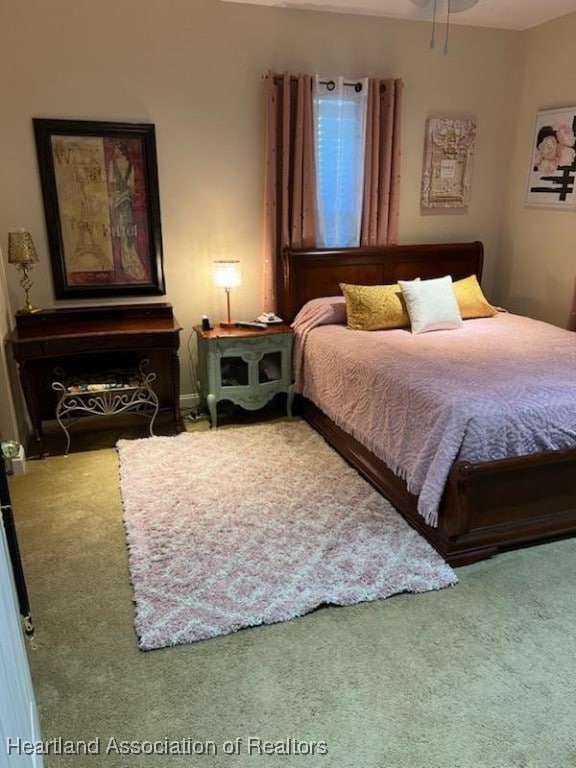 view of carpeted bedroom